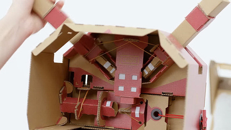 ダンボールキットだが、かなり複雑な構成を作り上げることができそうだ