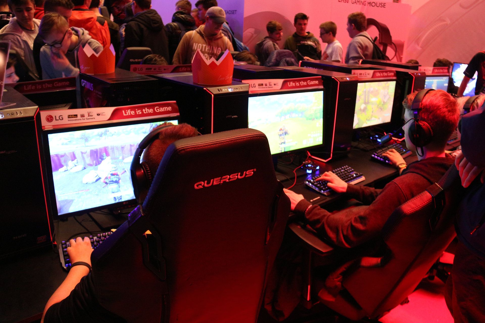 LIONCASTは「FORTNITE」（Epic Games）を用いてフローティングスタイルのゲーミングキーボード「LK20」をアピール