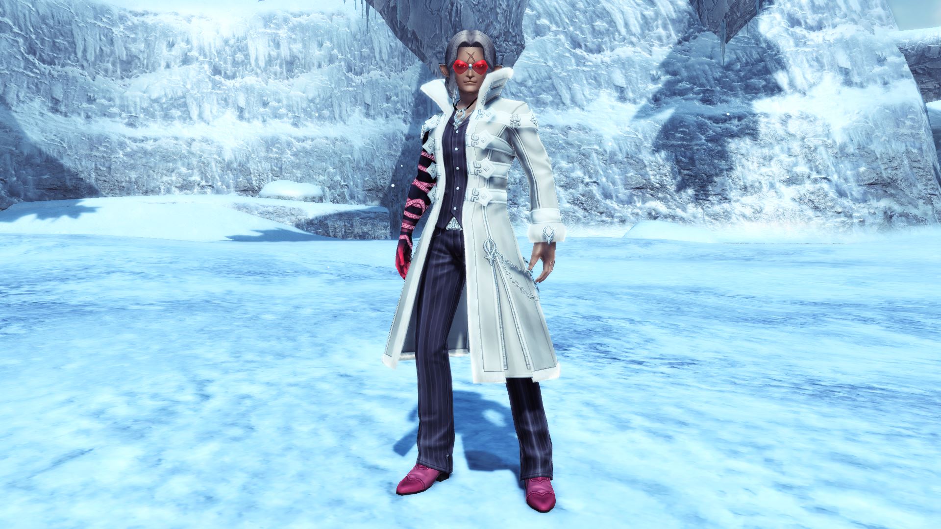 とある惑星のならず者集団をまとめる情に篤い頭領の私服を模した戦闘服。誰一人として欠かせない……仲間だ