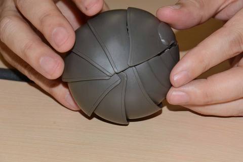 インタビュー】本物のダンゴムシの比率こそが最適解！ カプセルトイ
