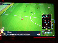 オンデマンド印刷のカードで遊べるサッカーゲームがゲーセンに