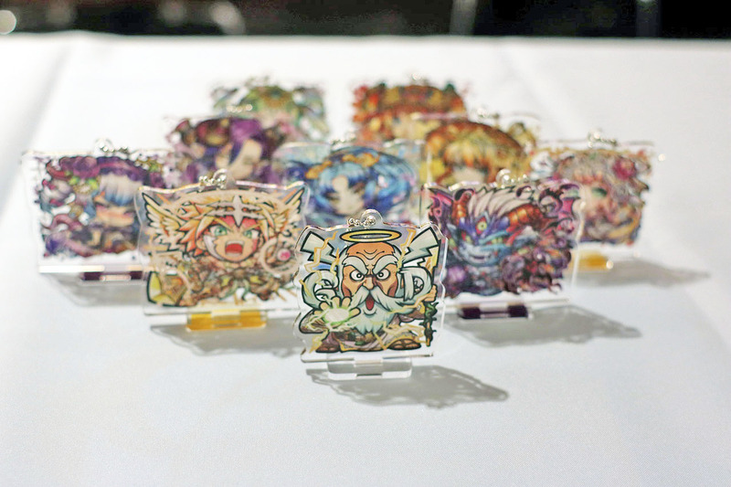 「スタンド付アクリルキーホルダー」