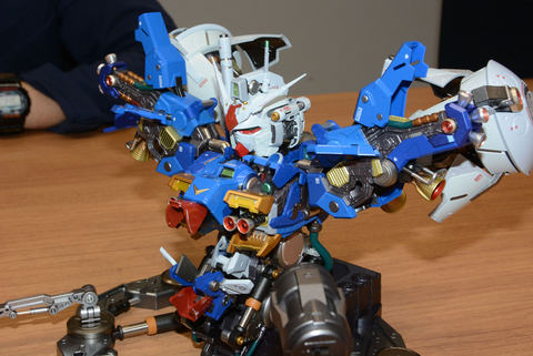 FORMANIA EX ガンダム試作1号機 フルバーニアン 魂インタビュー】一流