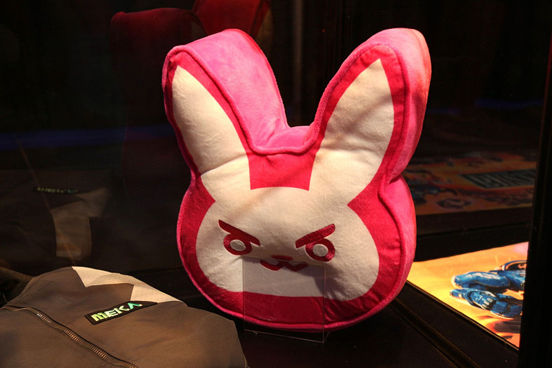 「オーバーウォッチ」D.VAのバニーピロー