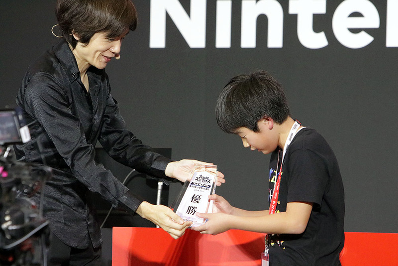 優勝して嬉しそうな、ひなりゅう選手