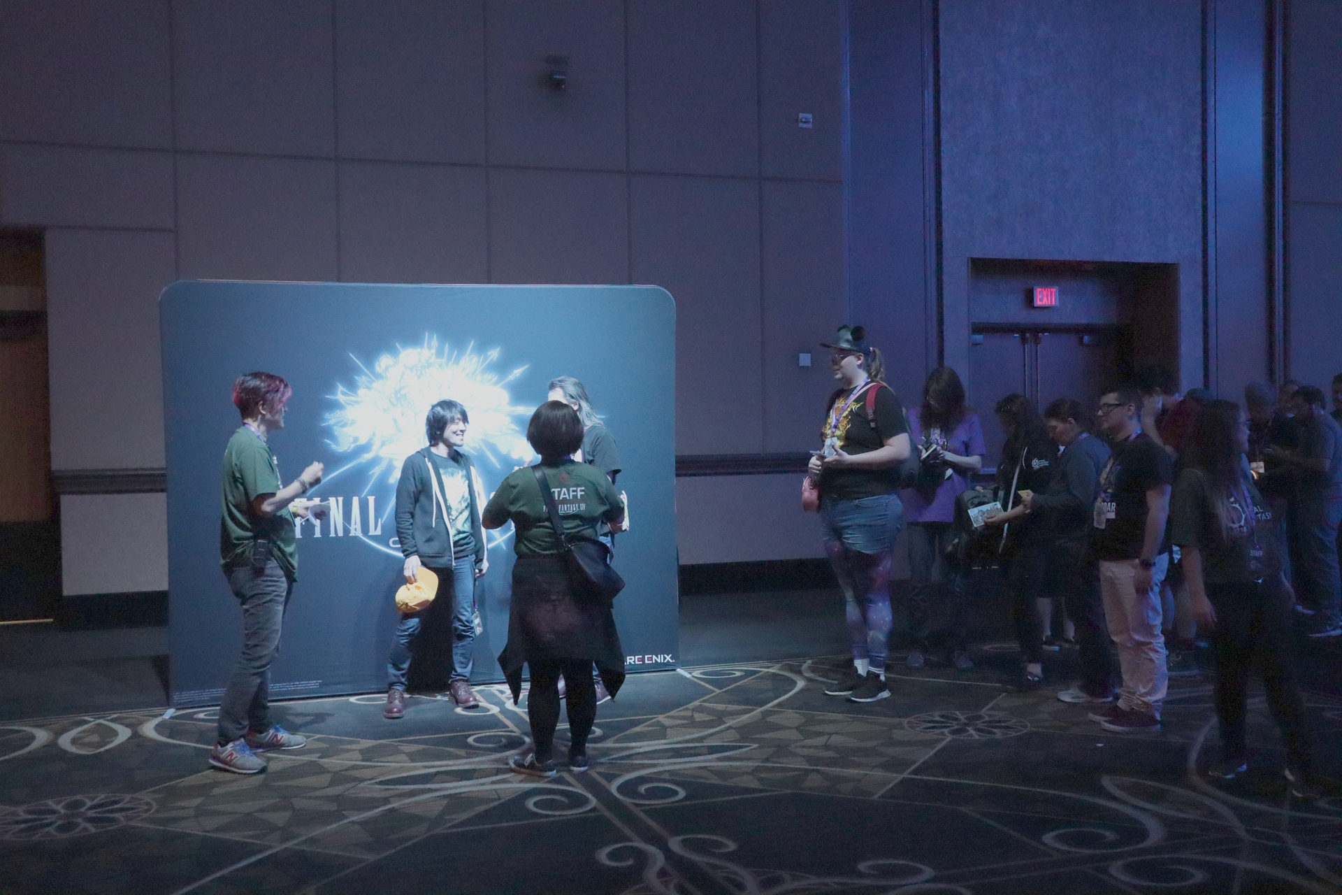 開発者との交流コーナーではちょうど祖堅氏がサインに応じていた