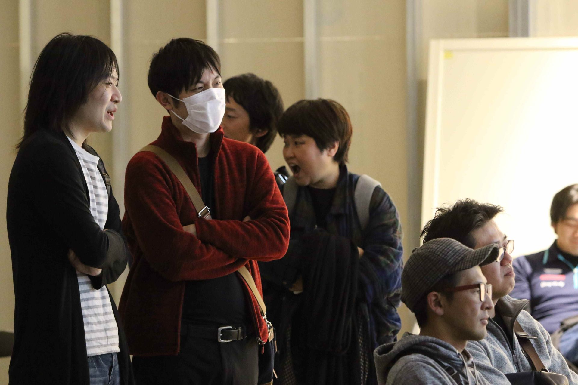 試合を観戦するギャラリー