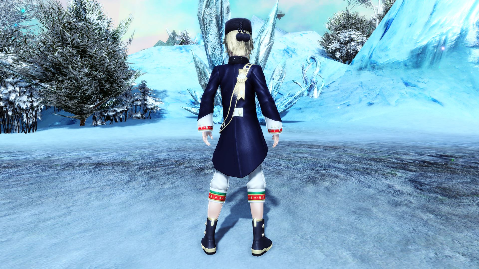 伝統衣装を思わせる上質なコート。華やかな装飾が施された飾り帯が凛々しくも上品な印象を与えてくれる