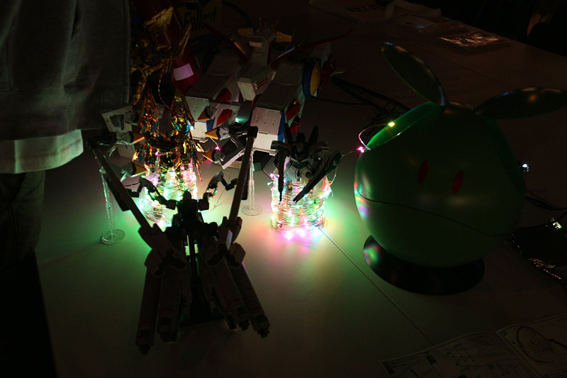 LEDを駆使してお気に入りアイテムをアピールしている