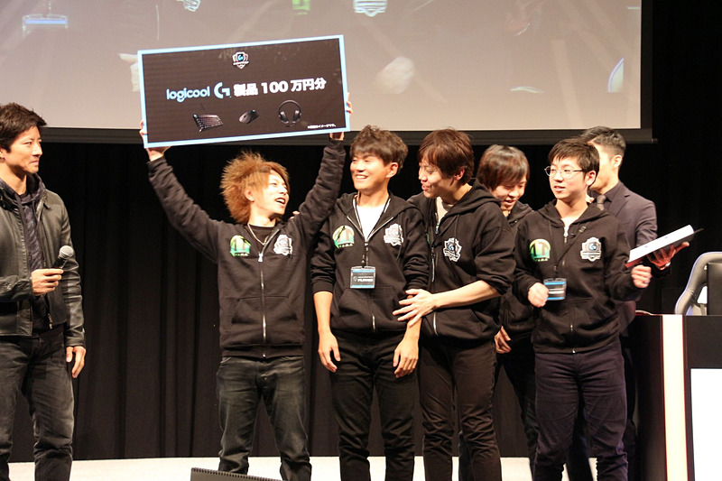 賞品は、決勝に出場していないメンバーも含めて参加者全員で山分けするという