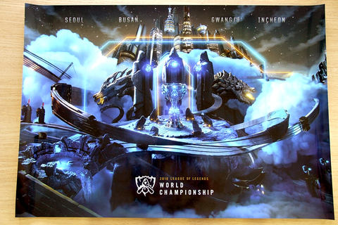 カプとれ」グッズや「LoL」、「PEACH BALL 閃乱カグラ」の激レア  