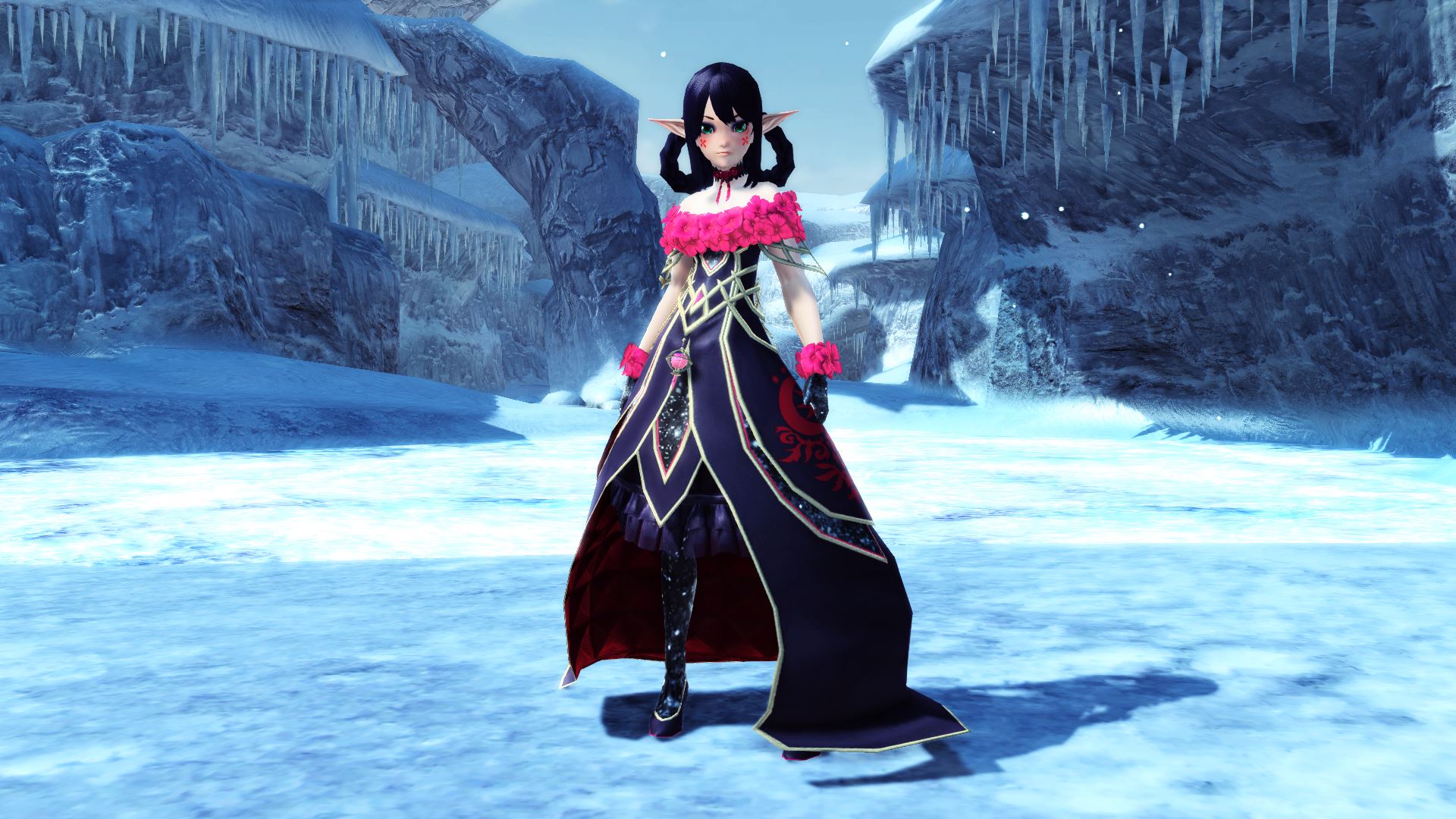 美の女神と称されていたアウロラが【若人】と化した際にまとった戦闘衣。禍々しくも美しい絢爛さを誇る