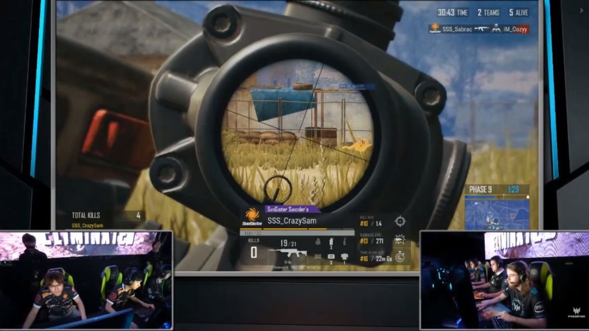 最後はCrazySam選手が決めた