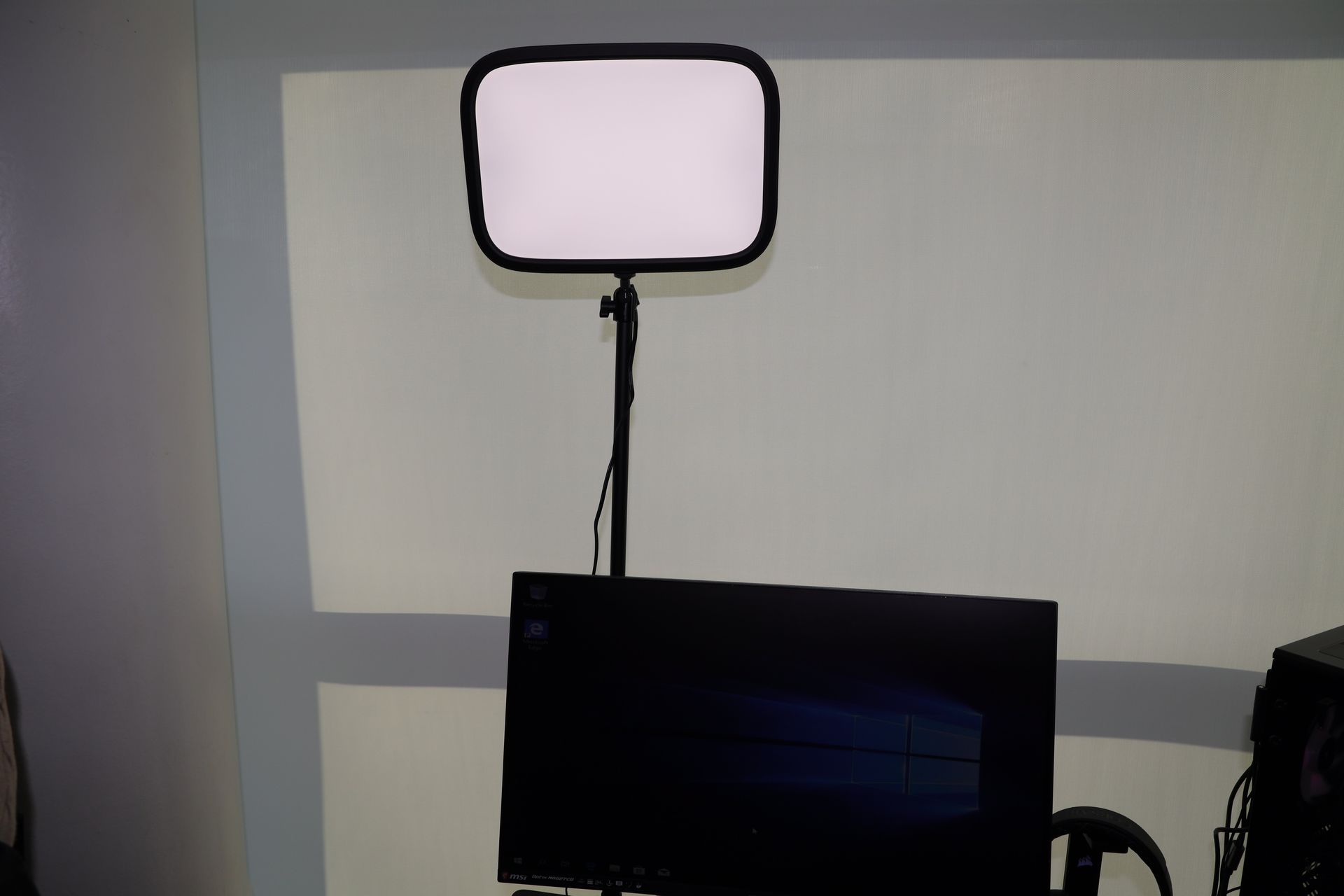 elgatoはストリーマー向けのキーライトやキャプチャーユニットなどを出展