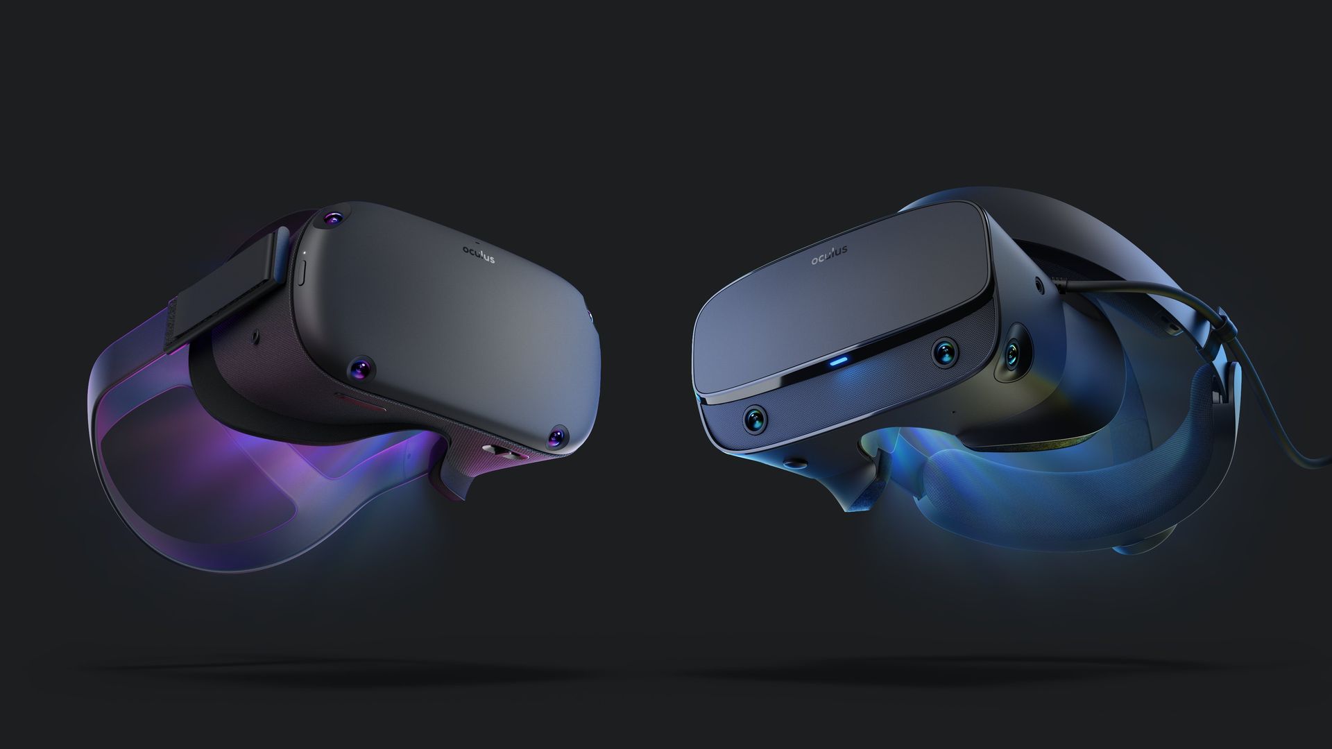 Oculus Rift S（右）と、Oculus Quest（左）