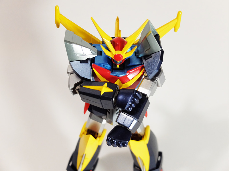 ダイターン3に変形した直後に腕を交差するアクションがあるのだが、そんな細かいシーンも再現できる。可動バンザイ!