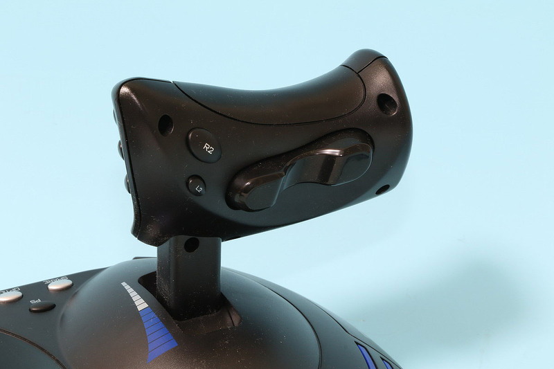 土台にはPSボタンなどを配置