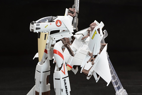 魂レビュー】「HI-METAL R VF-4 ライトニングIII」。変形させ