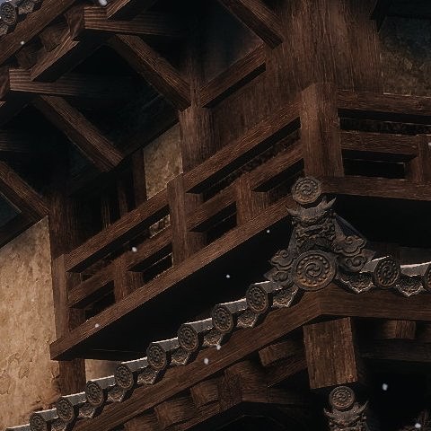 右手にある建物の2階の欄干部分をピクセル等倍で出して見た。こちらは4K中画質