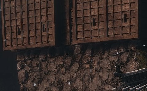 奥にあるお城の出窓をピクセル等倍で拡大してみた。こちらは4K最高画質。やはりディテールまで美しい