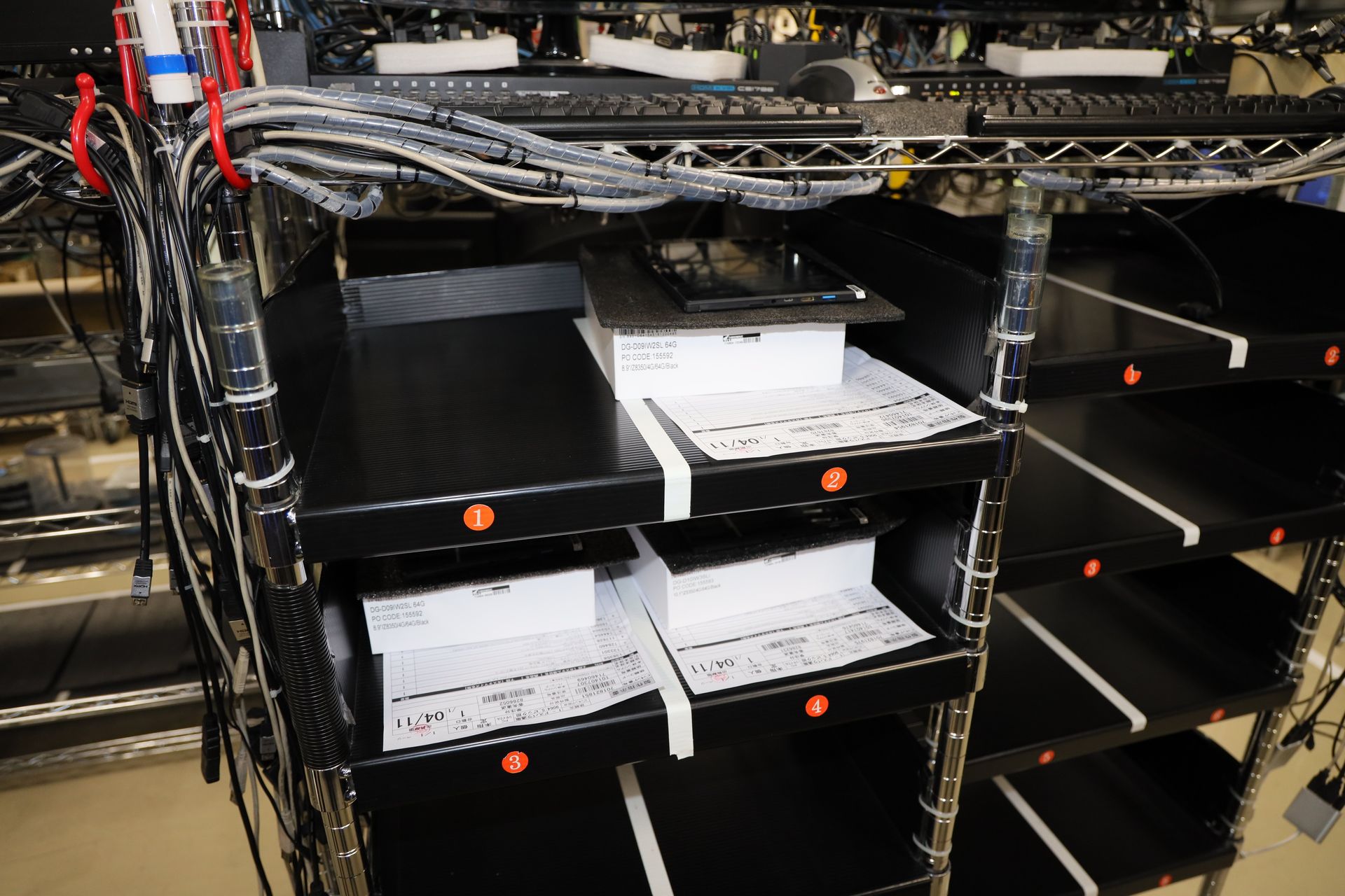 タブレットPCも当然検査する