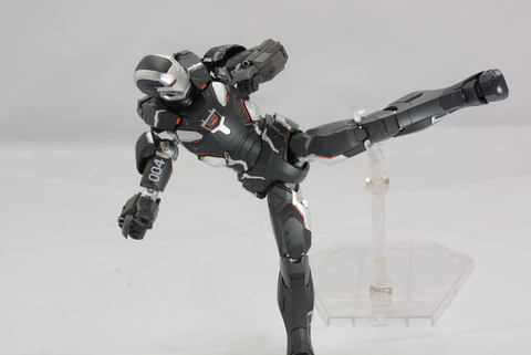 魂レビュー】アイアンマンとは一味違う重武装！ 「S.H.Figuarts ウォー
