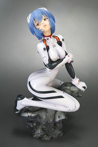 ヱヴァンゲリヲン新劇場版」より綾波レイの1/6スケールフィギュアが