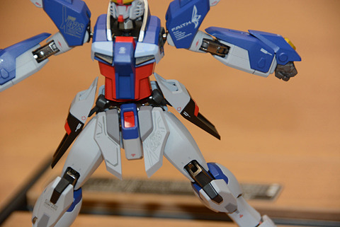 魂インタビュー】「METAL ROBOT魂 アカツキガンダム」、小西氏、坂埜氏