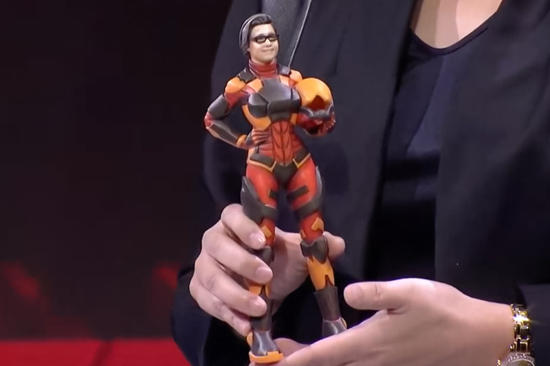 贈呈されたLisa Su氏のフィギュア