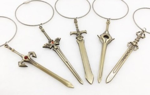 ファイアーエムブレム」に登場する装備品をモチーフにした重厚な 