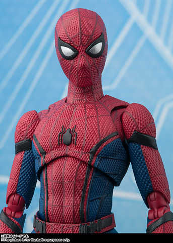 スパイダーマン：ファー・フロム・ホーム」より定番スーツ姿
