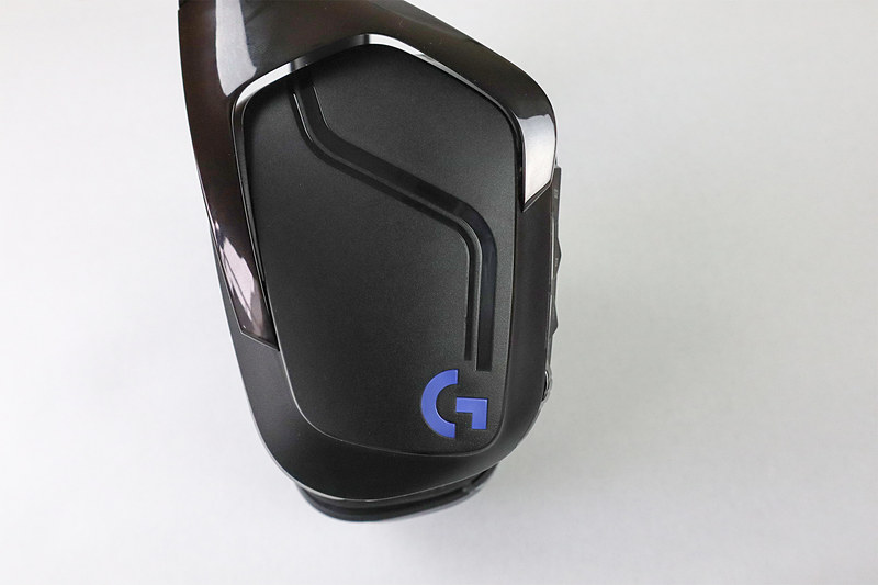 両サイドにはブランドロゴの「G」マークが入っている