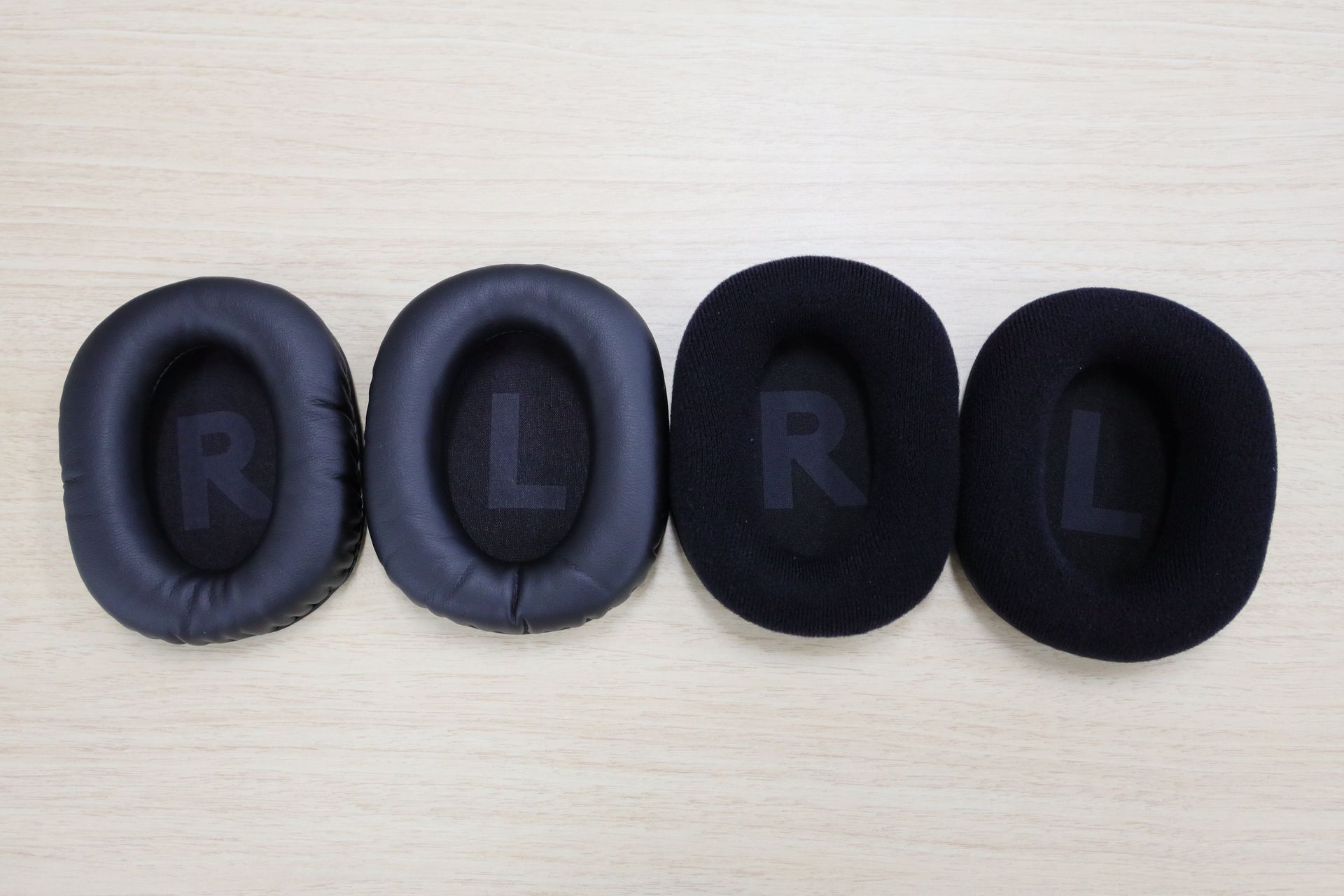 イヤーパッドは2種類から選べる