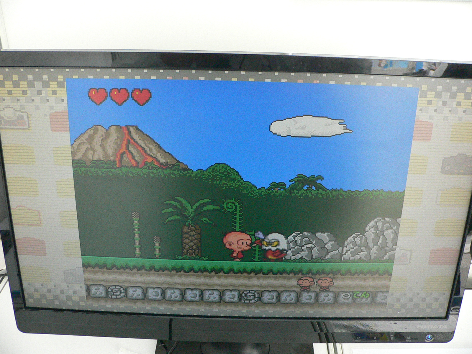 1989年に発売された、主人公の石頭の原始人を操作し、頭突きで敵を倒していくアクションゲーム。ジャンプで障害物をかわしたり、水中を泳ぎながら敵の攻撃をかわすシーンなども登場する