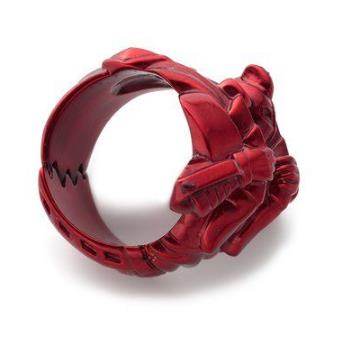 いかつい見た目の「悪魔将軍スカルクラッシュリング」が深紅の