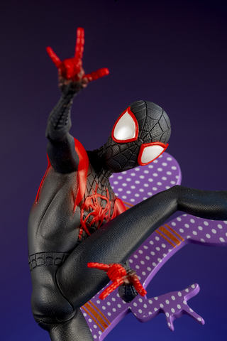 スパイダーマンは1人じゃない。「スパイダーマン：スパイダーバース