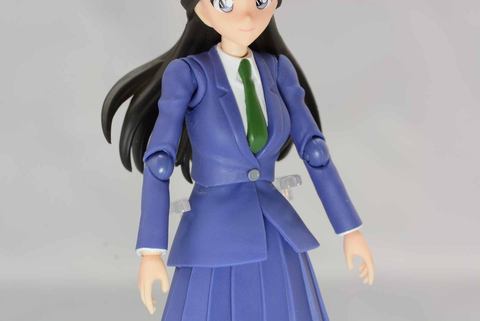 魂レビュー】「S.H.Figuarts 毛利 蘭」、かわいらしさとアクションを