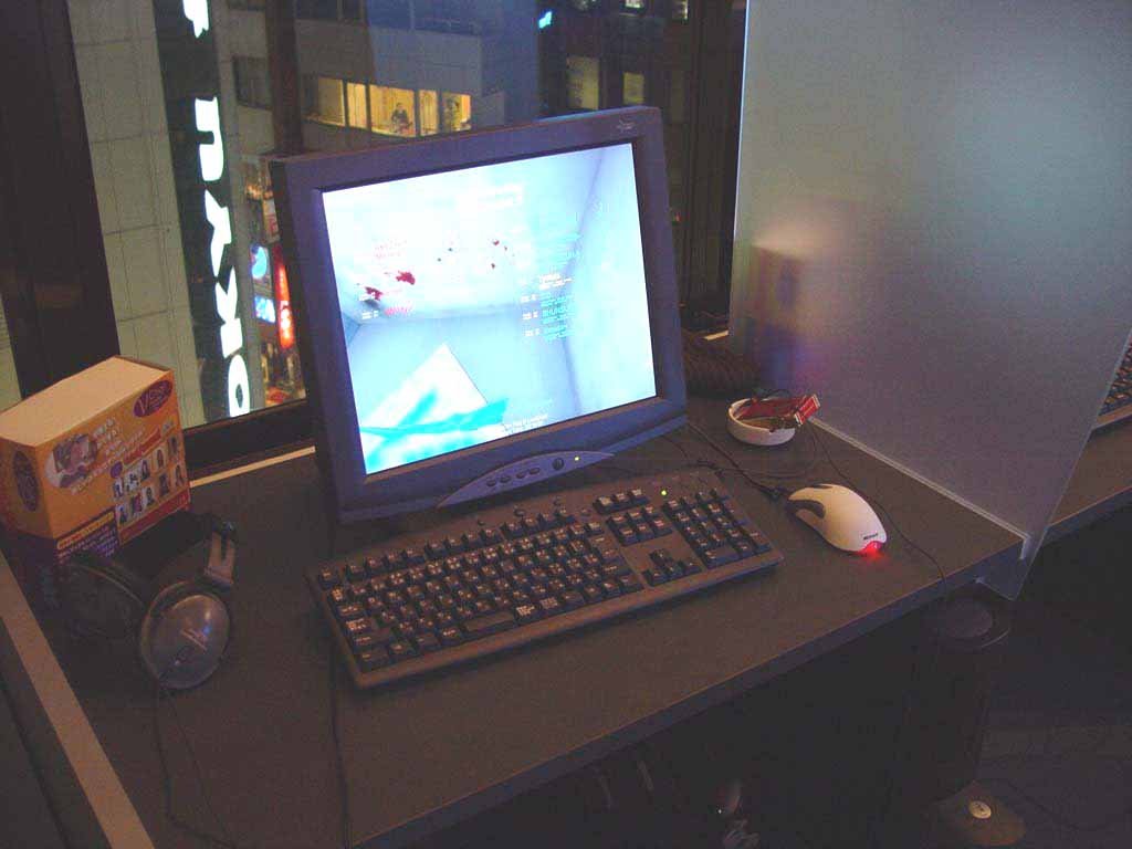 ハイスペックPCのお供は、当時の最新モデルIntelliMouse Optical