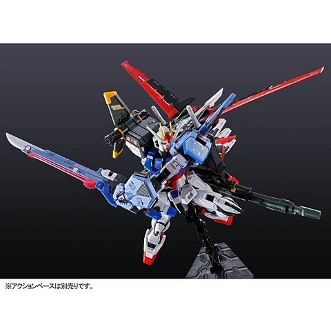 RG 1/144 パーフェクトストライクガンダム」の3次予約受付を開始