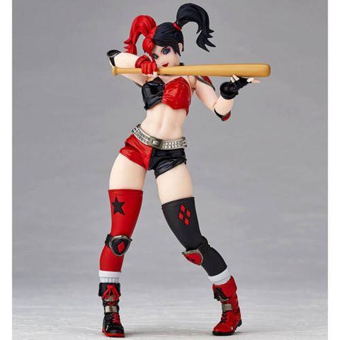 海洋堂からコミカルなポージングを再現できる「ハーレイ・クイン」の