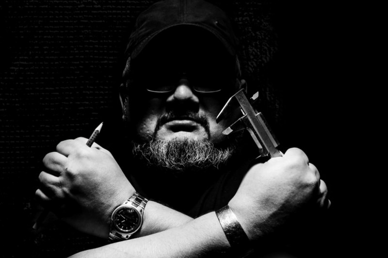 稀代のデコPCクリエイター、Ali “THE CRE8OR” Abbas氏