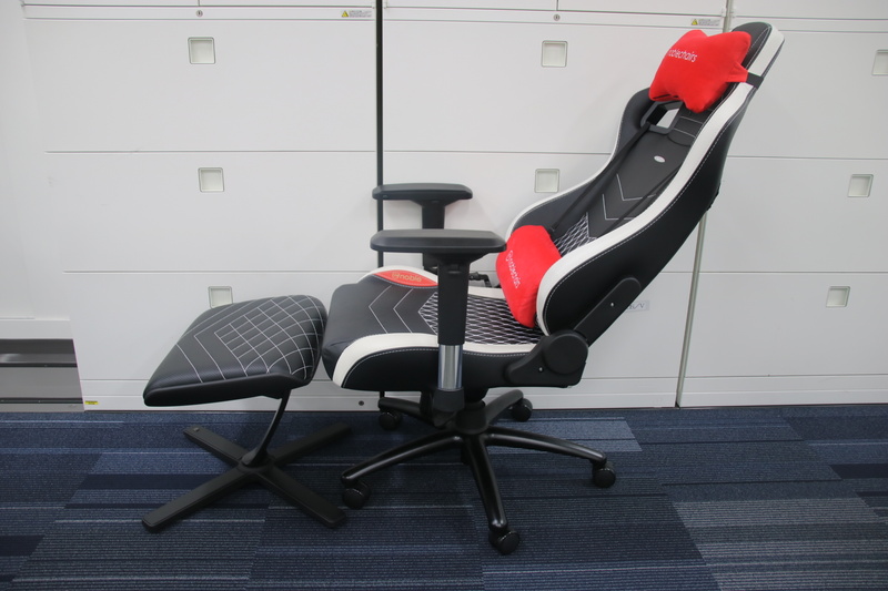 角度を変更して自分好みの使い方ができる