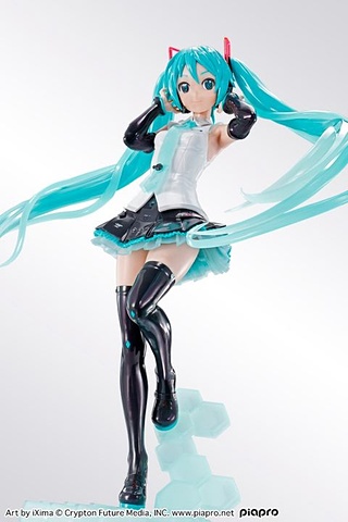 透明感のある色彩が表現されたプラモデル「Figure-riseLABO 初音ミク 