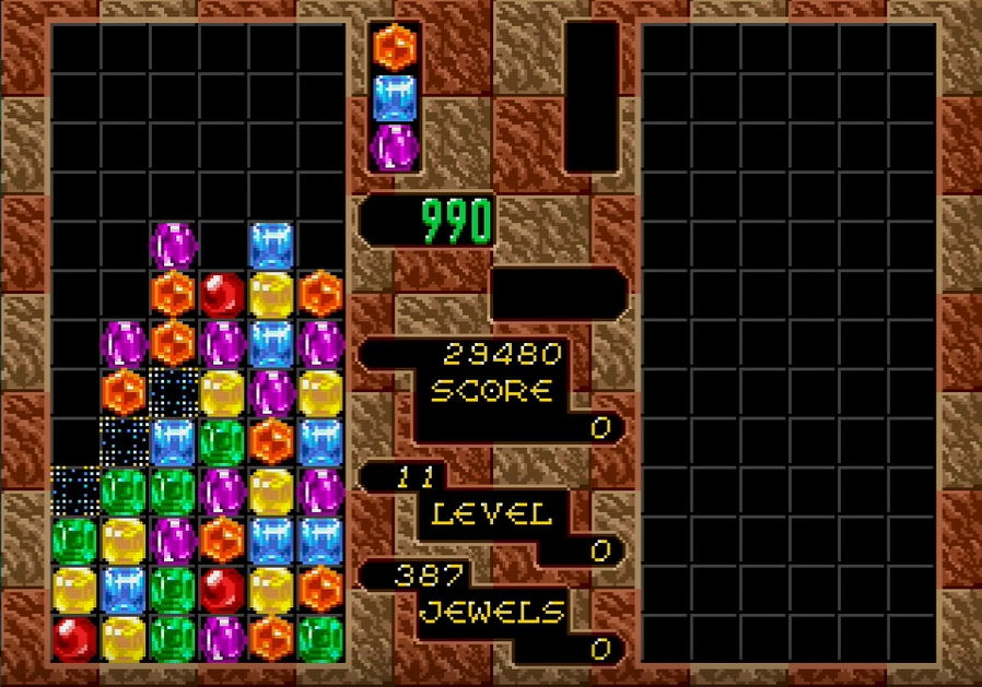 レベルが上がるにつれて宝石の落下スピードはどんどん速くなるが、組み方次第では一度に多くの宝石が次々と消える「連鎖」が発生し、得点がどんどん跳ね上がるので実に快感だ