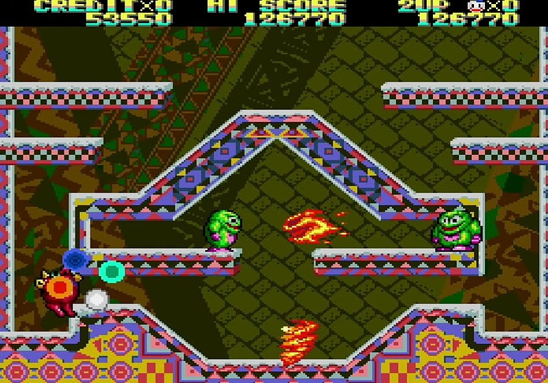 自身が無敵の竜巻になって攻撃してくる忍者のような見た目の敵（画面中央下）