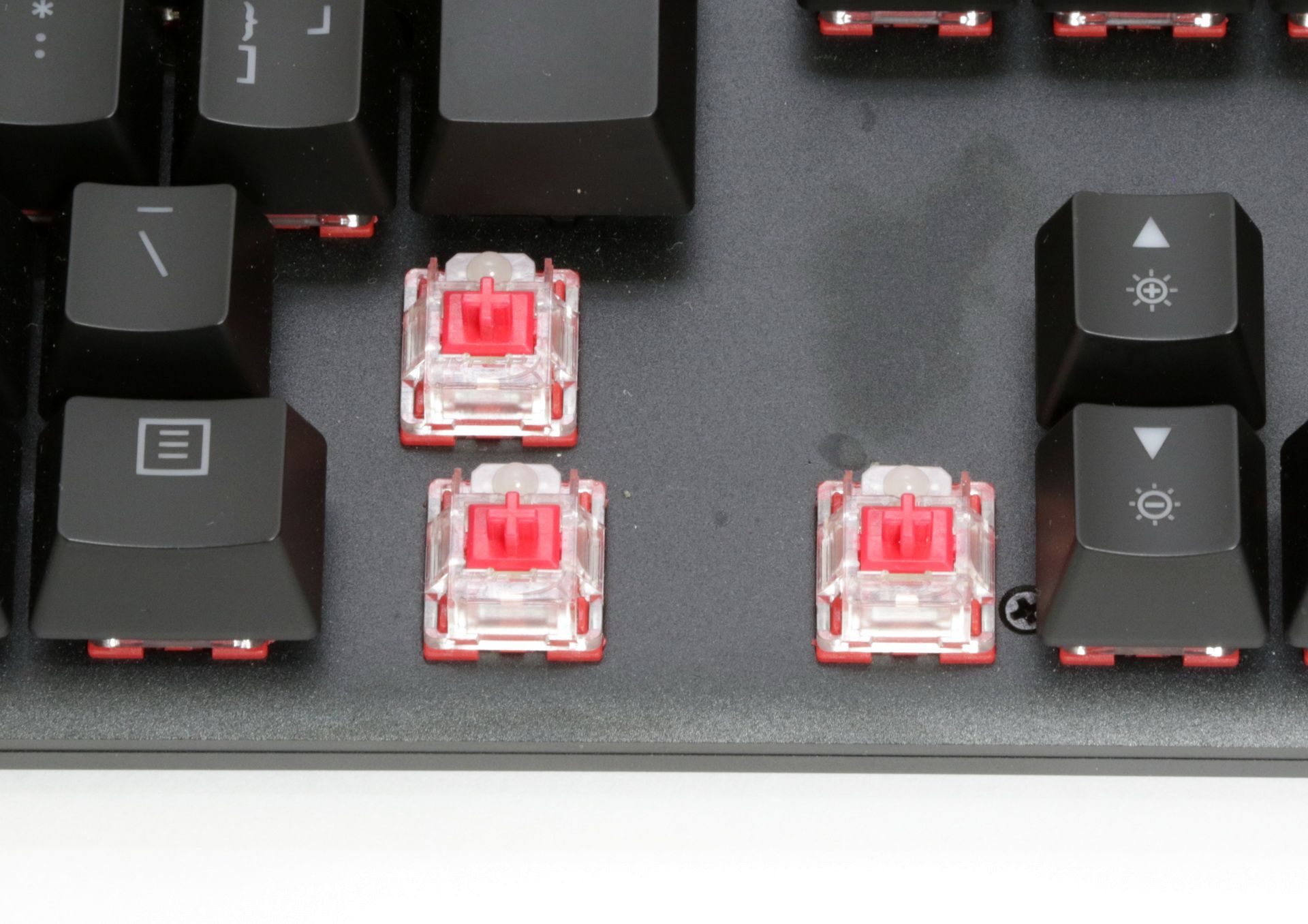Alloy Originsでは「HyperX Red」を採用