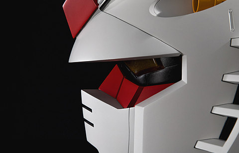 機動戦士ガンダム40周年記念！ コラボメガネと1/7スケールRX-78-2