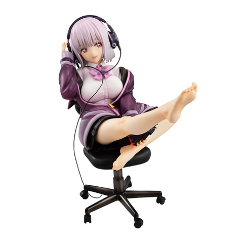 足を伸ばした煽情的なポーズで立体化！ メガハウス、フィギュア