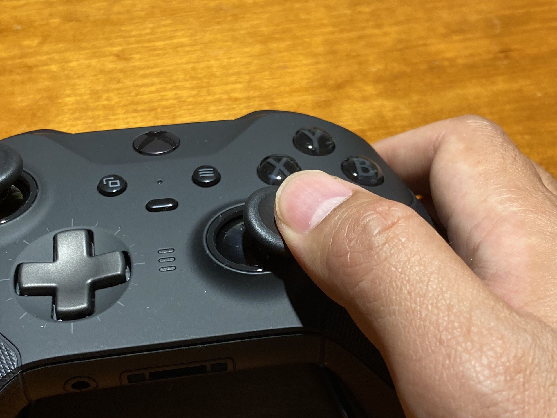 テンションをXbox 360相当にして、サムスティック、DパッドをXbox 360風に入れ替えてXbox 360モードで楽しむ