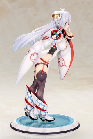 衣装に収まりきらないムチムチボディ！ 「PSO2」の「マトイ」の